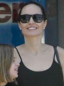 Angelina Jolie u natikačama - 1