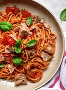 Tjestenina s rajčicom i tunom