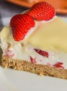 Cheesecake s jagodama i bijelom čokoladom