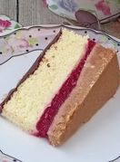 Torta od kokosa i malina