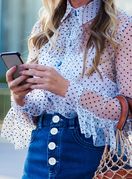 Sniženja su idealna prilika za kupovinu bluza i košulja