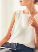 Bijele bluze mnogima su omiljeni komad u ljetnim mjesecima