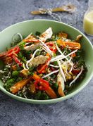 Salata s kvinojom i piletinom