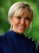 Brigitte Macron u dva modela štikli tijekom posjeta Japanu - 1