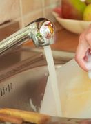 Dasku za rezanje treba temeljito očistiti