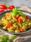 Ljetna salata s tjesteninom