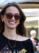 Ljepotica sa špice u zanimljivim hibridnim hlačama