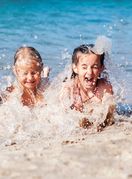 Djeca na plaži