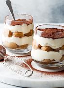 Tiramisu cheesecake u čaši