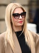 Zgodna dama iz Zagreba u najlonkama brenda Saint Sass