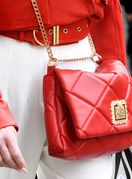 Crvena boja u street style izdanju sa zagrebačke špice