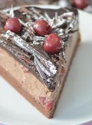 Torta s čokoladom i višnjama (Lenina torta)