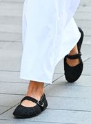 Već nekoliko sezona Mary Jane balerinke ravnih potplata omiljena su proljetna obuća