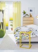 Ideje za uređenje spavaće sobe u žutoj i zelenoj boji - 1