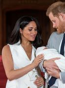 Meghan Markle i princ Harry 8. svibnja predstavili su svijetu svog sinčića