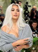 Kim Kardashian u haljini Johna Galliana na Met Gali 2024. - 1