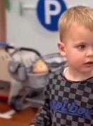 Dječak pleše Rim Tim Tagi Dim