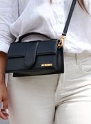 Torba brenda Jacquemus na zagrebačkoj špici