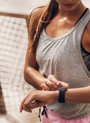 Žena prati potrošnju kalorija