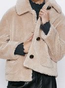 Kratke i tople jakne hit su jeseni