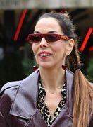 Olja Vori u bordo nijansama