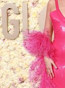 Ružičasta haljina modne kuće Armani Privé u kojoj je Margot Robbie zablistala na Zlatnim globusima