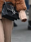 Pletene hlače su tople, udobne i izgledaju lijepo