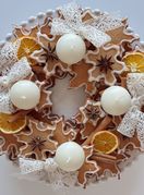 Adventski vijenac od medenjaka