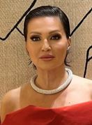 Nina Badrić u sjajnom crvenom izdanju