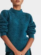 Džemperi se slažu sa svim komadima koje imate u ormaru