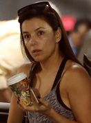 Eva Longoria u dugačkom kombinezonu i natikačama - 5