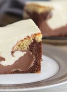 Kolač s vrhnjem i pudingom