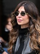 Zgodna dama sa špice u odličnoj haljini brenda Junya Watanabe