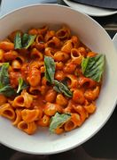 Tjestenina u umaku od paprike