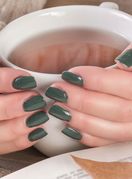 Zeleni lak za nokte bit će popularan ovu jesen