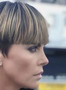 Poznate žene s 'kahlica' frizurom - 1