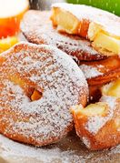 Jabuke u šlafroku tj. pohane jabuke