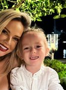 Maja Šuput sa sinom Bloomom