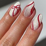 Novogodišnja manikura