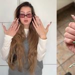 Nika i njeni dugi nokti