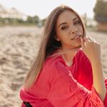 Djevojka na plaži