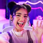 Entuzijastična djevojka