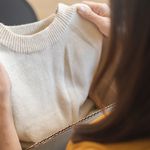 Vadi odjeću iz paketa