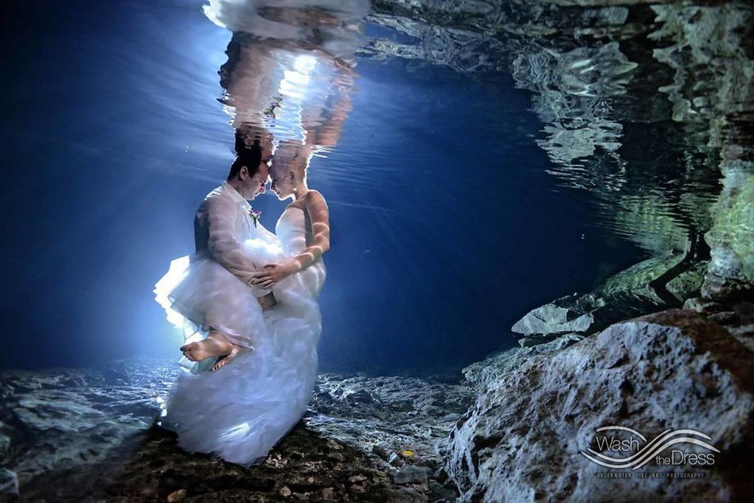 Незабываемый опыт. Подводная фотосессия. Любовь в воде. Любовь под водой. Необычные фото воды.
