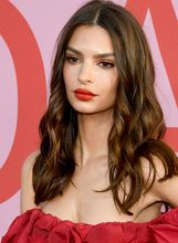 Emily Ratajkowski uvijek privlači poglede
