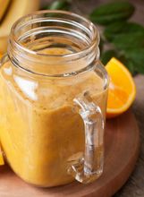 Smoothie od banane i ananasa