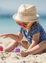Dijete na plaži