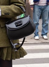 Kratka suknja u street style izdanju s Tjedna mode