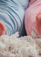 Odabir imena za bebu često uključuje pregledavanje raznih popisa