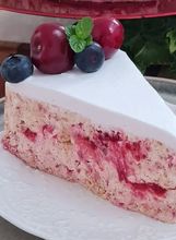 Brza torta s malinama blogerice Staše